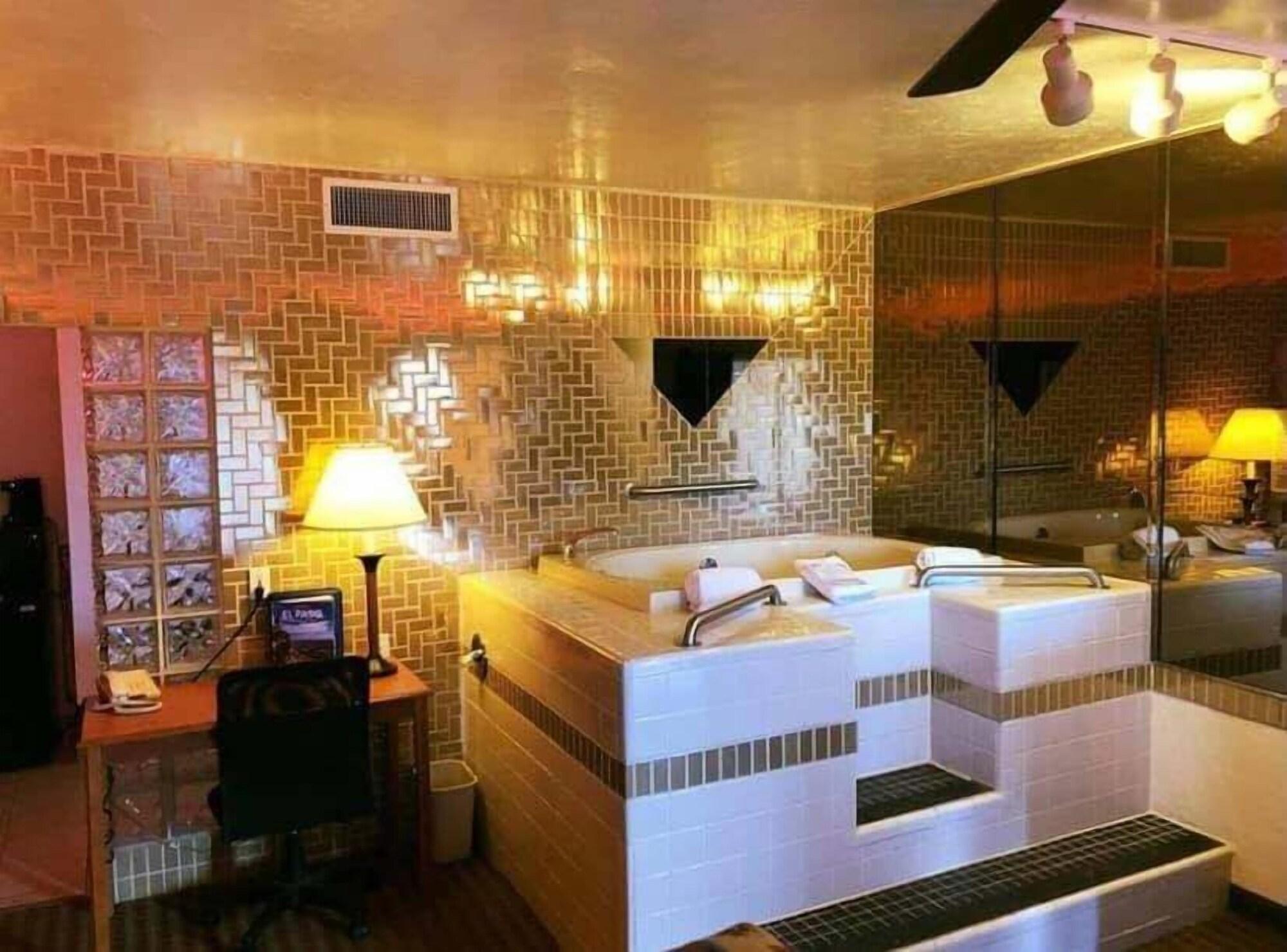 The Classic Desert Aire Hotel Аламогордо Екстериор снимка