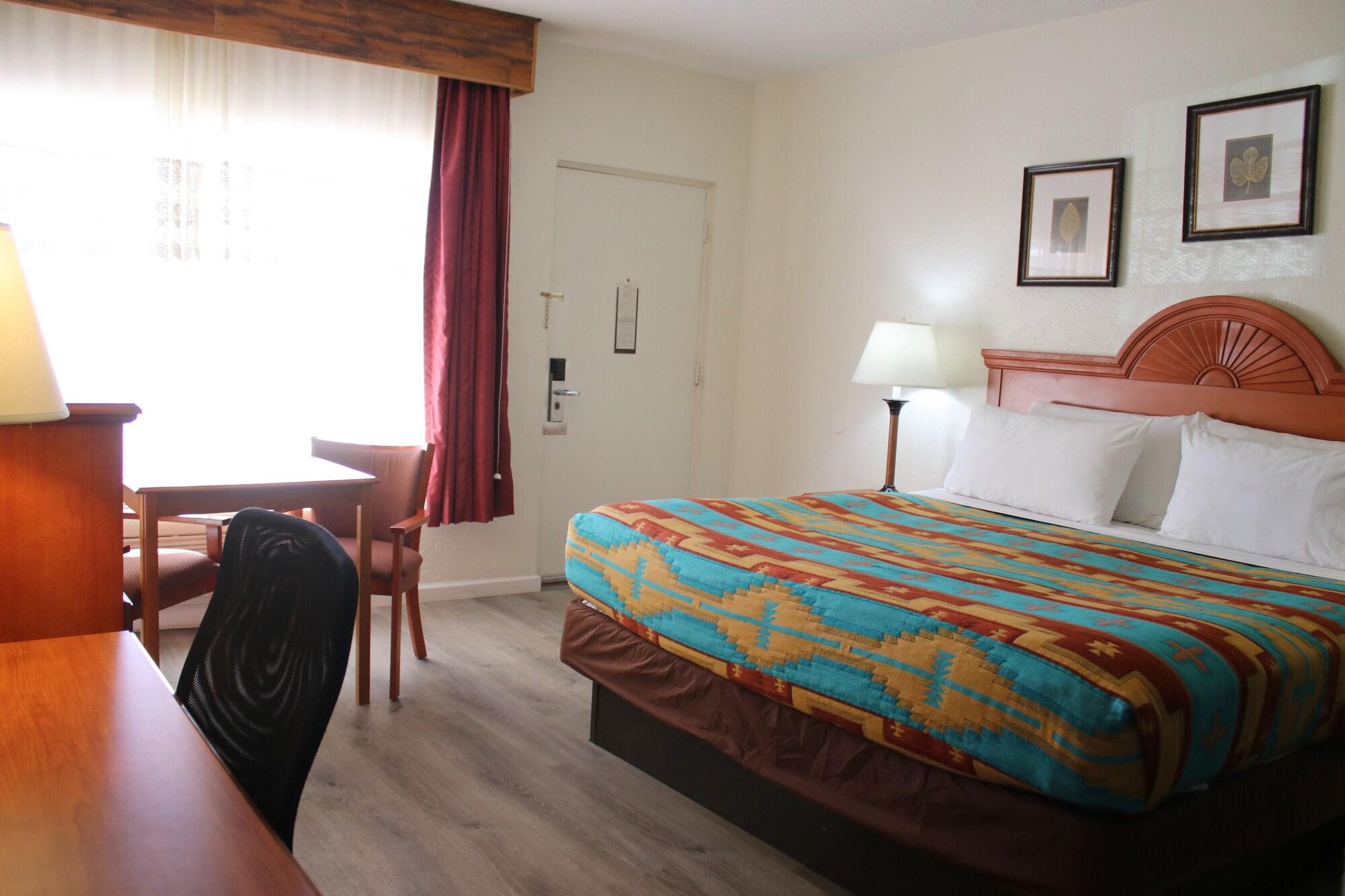 The Classic Desert Aire Hotel Аламогордо Екстериор снимка