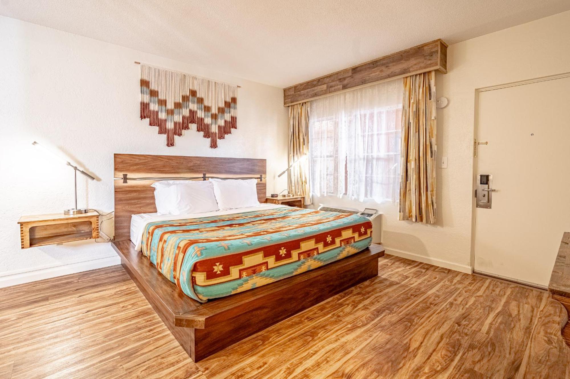 The Classic Desert Aire Hotel Аламогордо Екстериор снимка